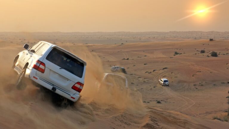 Pustynne safari w Dubaju – rodzaje, ceny, porady