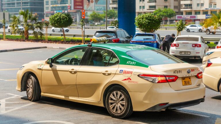 Ceny TAXI w Dubaju – ile zapłacisz za przejazdy? Sprawdź ceny taksówek w Dubaju
