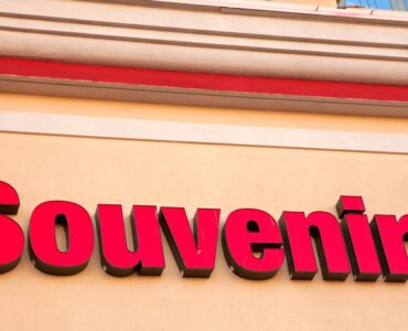 Co przywieźć z Dubaju? Pamiątki i produkty, które naprawdę warto kupić