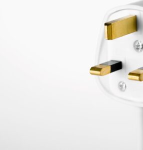 Dubaj gniazdka - jakie gniazdka są w Dubaju? Czy do Dubaju potrzebny jest adapter?