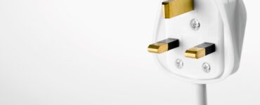Dubaj gniazdka - jakie gniazdka są w Dubaju? Czy do Dubaju potrzebny jest adapter?