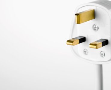 Dubaj gniazdka - jakie gniazdka są w Dubaju? Czy do Dubaju potrzebny jest adapter?