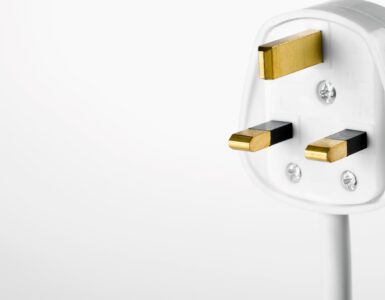 Dubaj gniazdka - jakie gniazdka są w Dubaju? Czy do Dubaju potrzebny jest adapter?