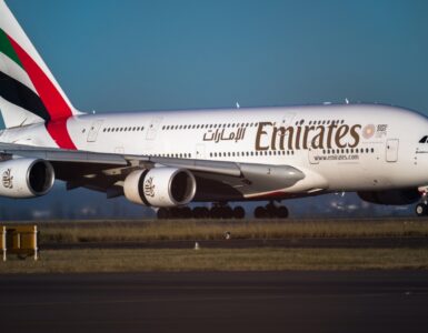 Lotnisko w Dubaju – Porównanie DXB i DWC. Sprawdź, co warto wiedzieć!