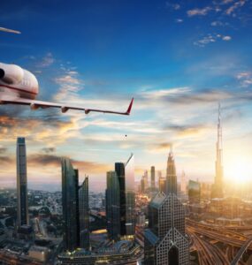 Mega lotnisko w Dubaju – wszystko, co warto wiedzieć o DXB i DWC