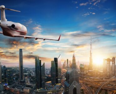 Mega lotnisko w Dubaju – wszystko, co warto wiedzieć o DXB i DWC