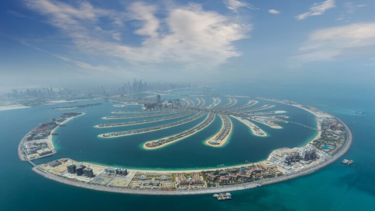 Palm Jumeirah – jak dojechać, co zwiedzić, gdzie spacerować