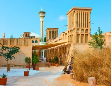 Al Fahidi Historical Neighbourhood – zwiedzanie, historia i atrakcje w Dubaju