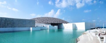 Louvre Abu Dhabi – muzeum sztuki, sprawdź jak dojechać z Dubaju?